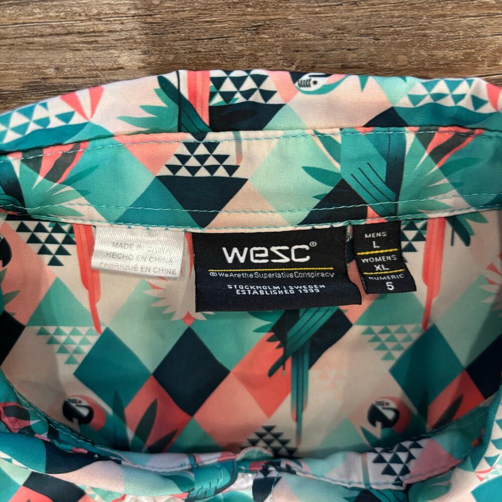 WeSC Oden Tropical Abstract Shirt Mens Lg Womens xl Parrot SS unisex‎ Streetwear - Picture 7 of 7